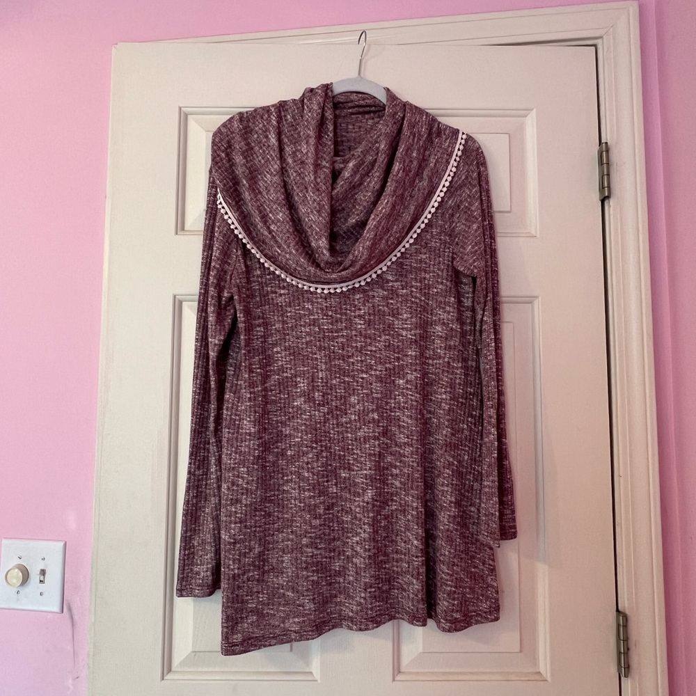 Woman’s Rachel Kate long sleeve tunic top